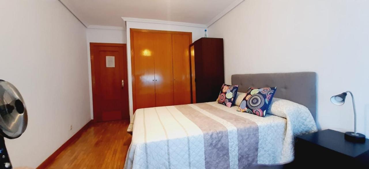Habitacion, Muy Amplia Y Luminosa, Muy Cerca Del Centro A 15 Min En El Metro A Sol Y Gran Via Madrid Exterior foto